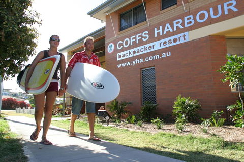 Coffs Harbour YHA - Australian Directory 0