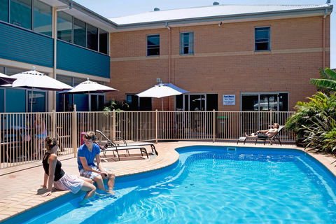 Coffs Harbour YHA - Australian Directory 3
