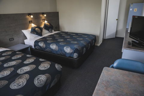 Colac Central Hotel-Motel - Australian Directory 1