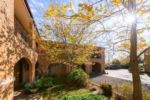 Colac Mid City Motor Inn - Australian Directory 3