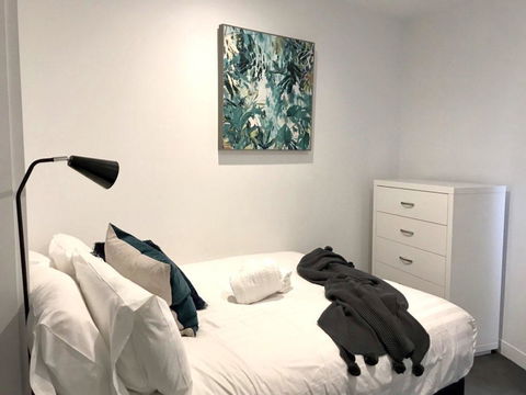 Collingwood Central Seven - Australian Directory 3