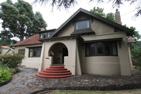 Colwyn House Self Contained Accomodation - Australian Directory 2