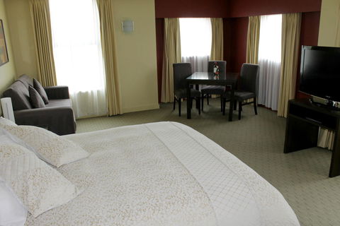Comfort Inn & Suites City Views - Australian Directory 2