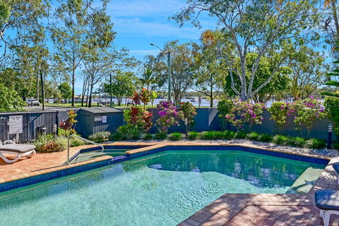Como Noosa - Australian Directory 2
