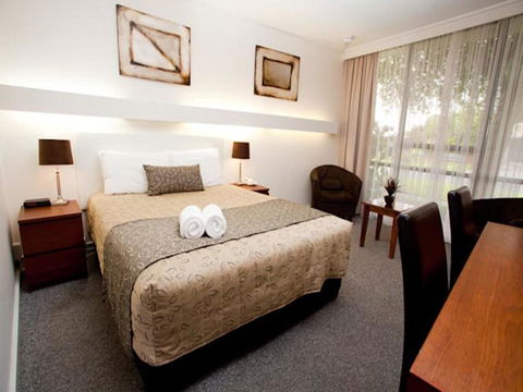 Connells Motel & Serviced Apartments - Australian Directory 2