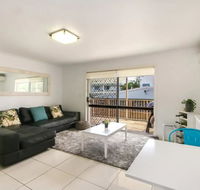 Contemporary 2 Bedroom Beachfront Apartment - Australian Directory