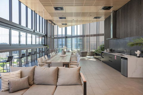Convenient And Bright 1BED APT At South Brisbane - Australian Directory 3