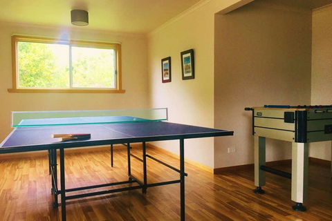 Cooee Bay Of Fires - Australian Directory 2