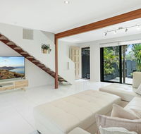 Cool Coastal Chic Noosaville - Australian Directory