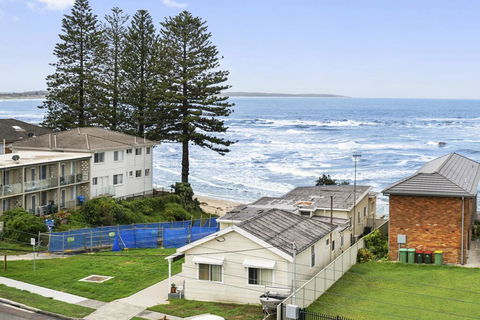 Coolwaters, Penthouse - Australian Directory 1