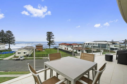 Coolwaters, Penthouse - Australian Directory 3