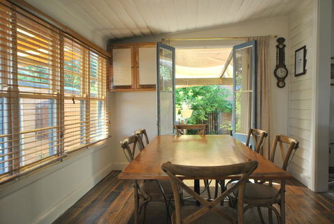 Cooma Cottage - Australian Directory 2