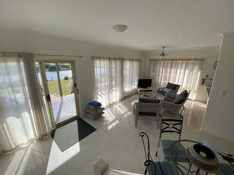 Coorong Getaways - Australian Directory 3