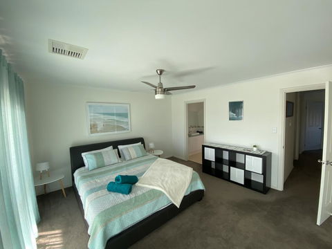 Coorong Getaways - Australian Directory 1