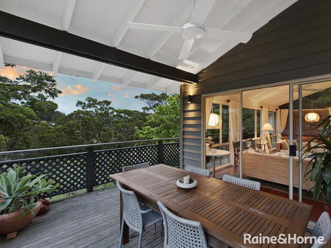 Copacabana Treehouse - 36 Oceano Street, Copacabana - Australian Directory 0