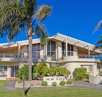 Coral Sands 3 - Pebbly Beach - Australian Directory