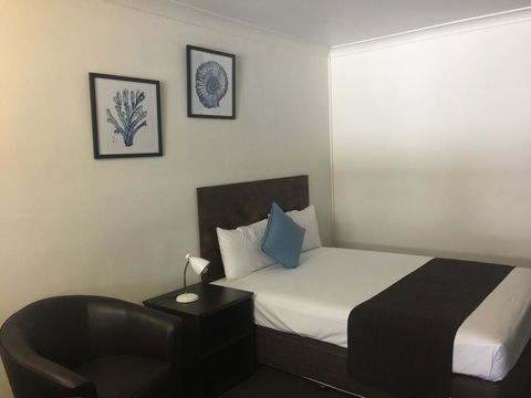 Coral Sands Motel - Australian Directory 2