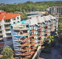 Coral Sea Views Beachfront Penthouse - Australian Directory
