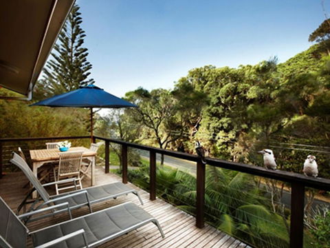 Coral's @ Elizabeth Beach - Australian Directory 2