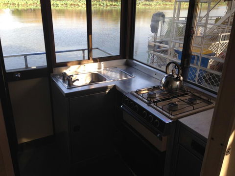 Corroboree Houseboats - Australian Directory 2