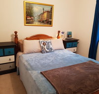 Cosy Quiet Bedroom Ferny Grove - Australian Directory