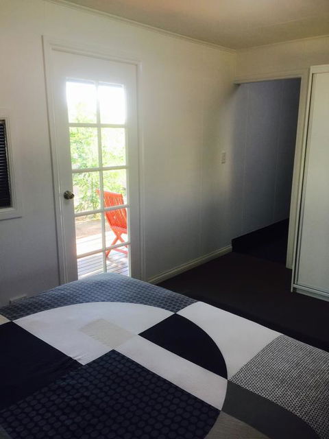 Cottage On Cork - Australian Directory 3