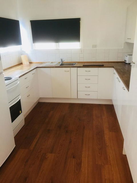 Cottage On Cork - Hatfield House - Australian Directory 3