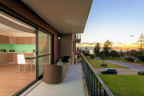 Cottesloe Parkside On The Beach - Australian Directory 1