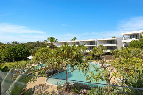 COTTON BEACH APARTMENT 35 - POOL VIEWS - Australian Directory 3