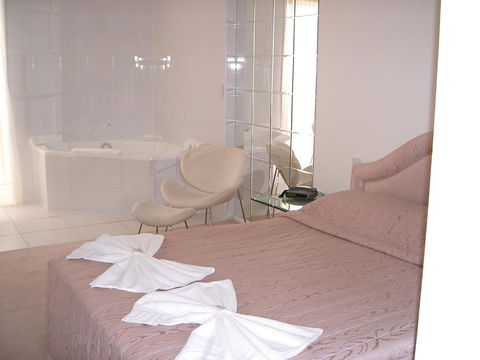 Cottonwood Motor Inn - Australian Directory 1