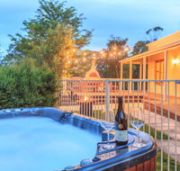 Country House Retreat - Australian Directory