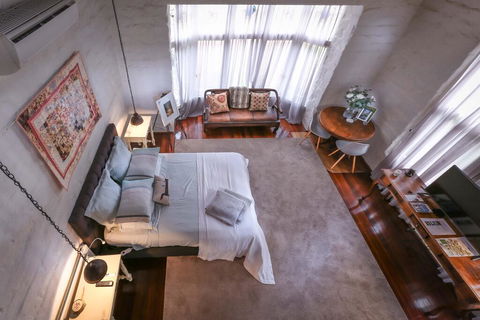 Country Paradise In The Gully - Australian Directory 0