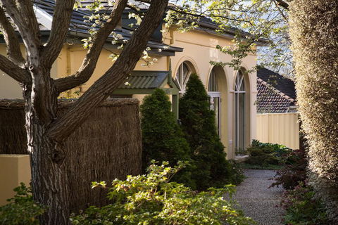Courthouse Orchid Villa 6 - Australian Directory 2