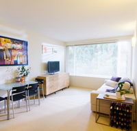 Cozy One Bedroom Apartment in Waverton - Australian Directory