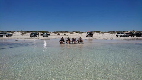 Cozzys Condo Luxury Beach House - Australian Directory 2