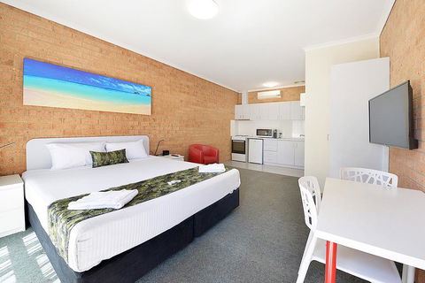 Cranbourne Motor Inn - Australian Directory 1