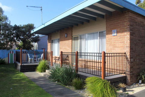 Cronulla Cottage @ Cape Woolamai - Australian Directory 0