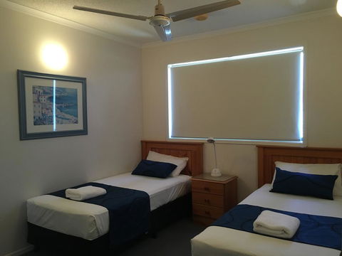 Crystal Waters Picnic Point - Australian Directory 3
