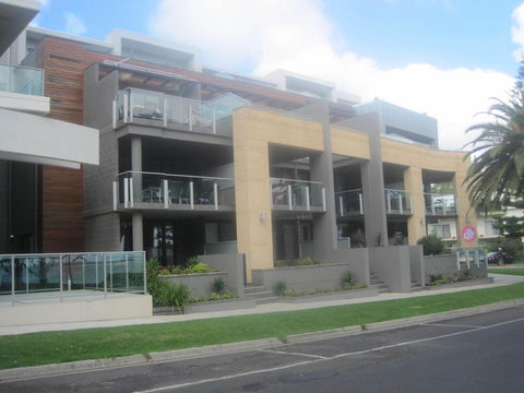 Cscape Beachfront Apartments - Australian Directory 1