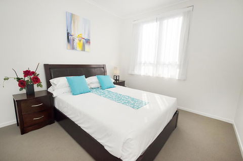 Curtis Central Apartments - Australian Directory 2