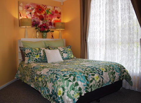 Cutmore Cottages - Bagala Bungalow - Australian Directory 2