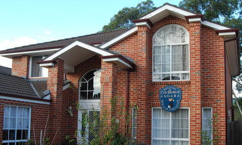 Cutmore Cottages - L'Auberge Angara - Australian Directory 2
