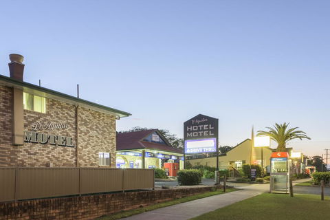 D'Aguilar Hotel Motel - Australian Directory 1