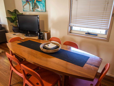 Dawn - Three Sisters Beachhouse - Australian Directory 1