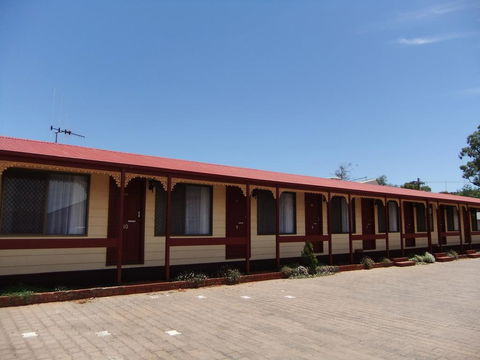 Daydream Motel And Apartments - Australian Directory 0