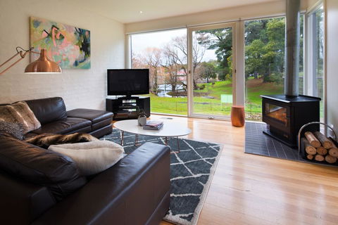 Daylesford Lake Villa 2 - Australian Directory 2