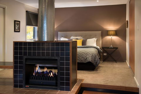 Daylesford Spa Villa 4 - Australian Directory 1