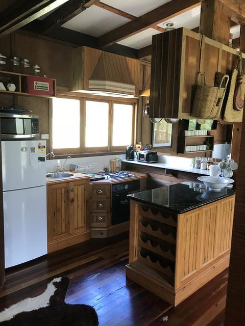Delaneys Creek Cabin Retreat - Australian Directory 2