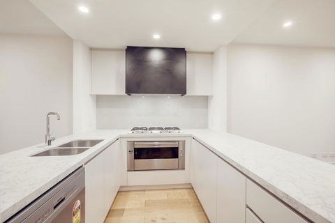 Delicate And Peaceful Bundoora Townhouse 11-R3 - Australian Directory 2