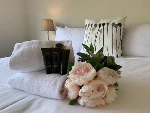 Delicate And Peaceful Bundoora Townhouse 13-R3 - Australian Directory 0